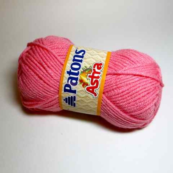 Set of 10 Patons Astra Deep Pink Knit Crochet Yarn - Picture 2 of 3